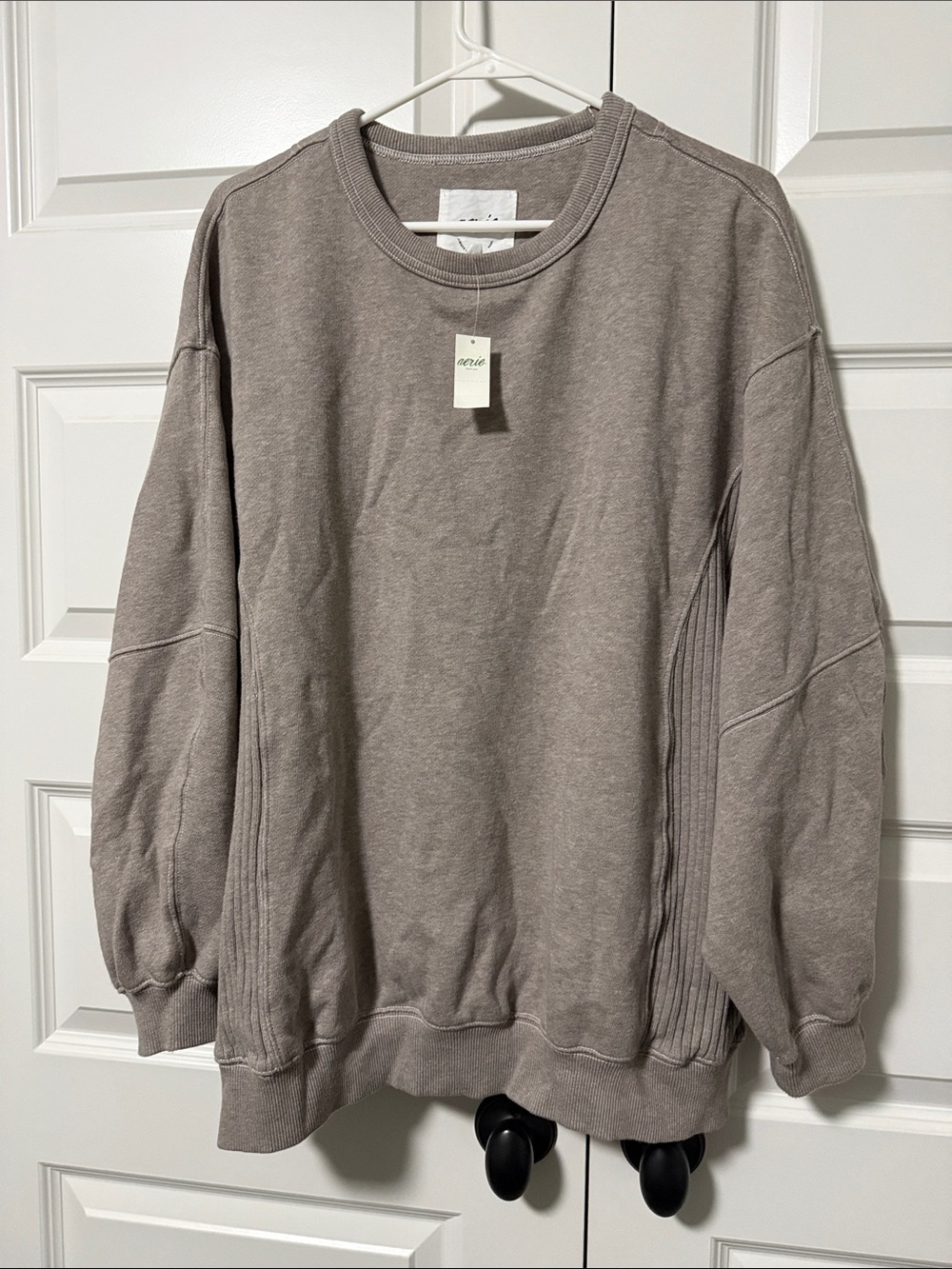aerie oversized Crewneck in Taupe